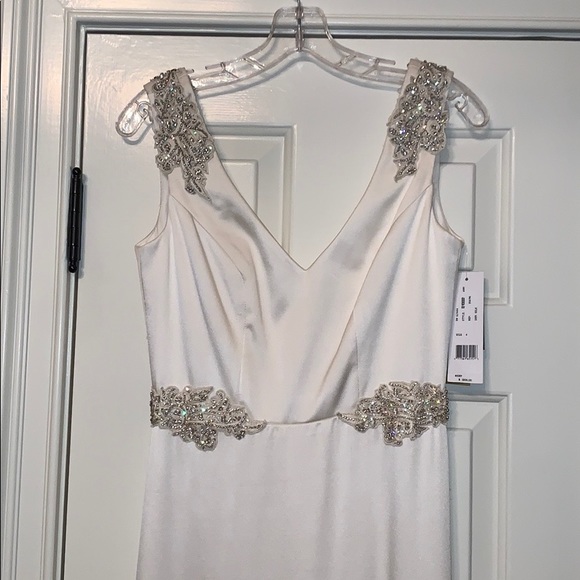 NICOLE MILLER ALEXANDRA SATIN BRIDAL DRESS ID10000 - Picture 11 of 11